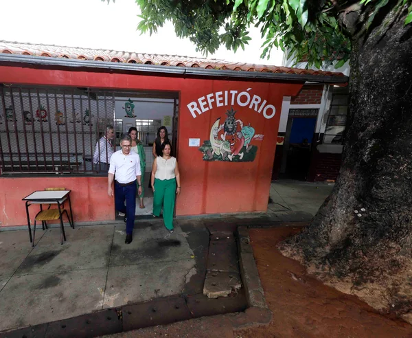 Sistema moderno de wi-fi começa a ser instalado nas escolas da rede estadual de Minas