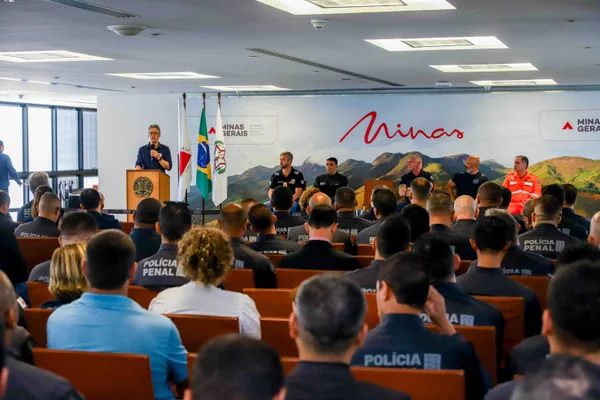 Governo de Minas entrega 120 viaturas e veículos administrativos para a Polícia Penal do Estado