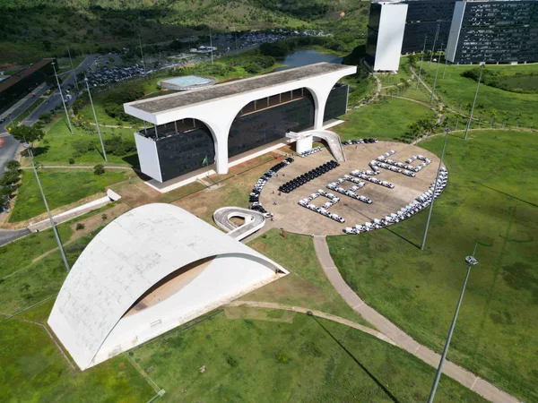 Governo de Minas entrega 120 viaturas e veículos administrativos para a Polícia Penal do Estado