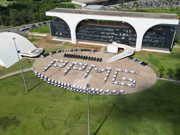 Governo de Minas entrega 120 viaturas e veículos administrativos para a Polícia Penal do Estado