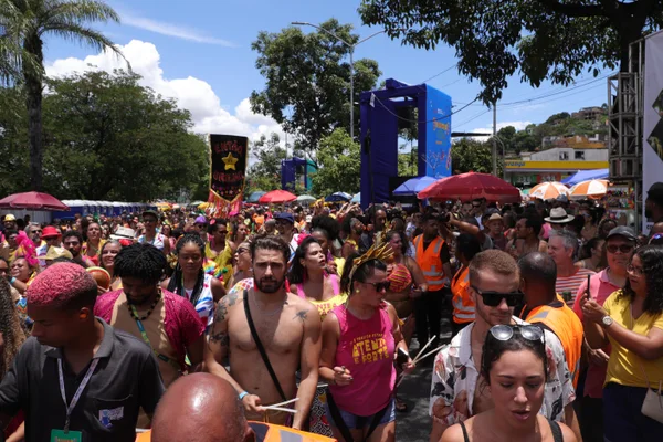 Governo de Minas realiza teste do novo sistema sonorização dos blocos do Carnaval de BH