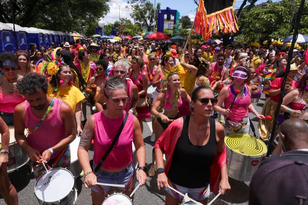 Governo de Minas realiza teste do novo sistema sonorização dos blocos do Carnaval de BH