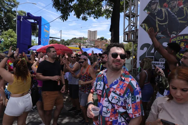 Governo de Minas realiza teste do novo sistema sonorização dos blocos do Carnaval de BH