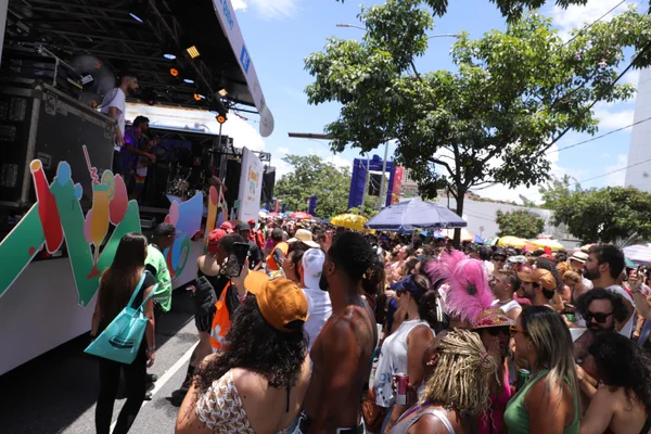 Governo de Minas realiza teste do novo sistema sonorização dos blocos do Carnaval de BH