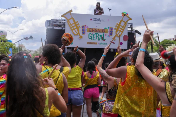 Governo de Minas realiza teste do novo sistema sonorização dos blocos do Carnaval de BH