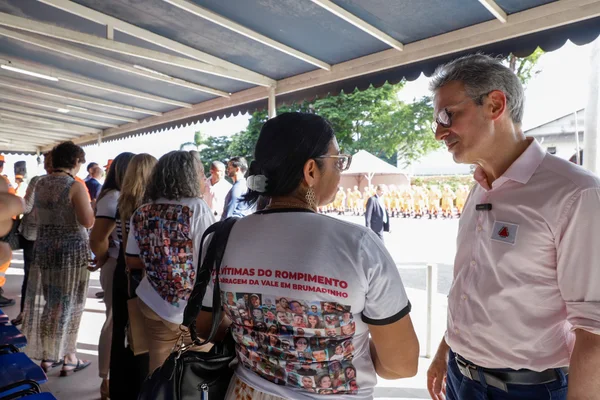 Governo de Minas e instituições de Justiça inauguram placa em homenagem às 272 joias de Brumadinho