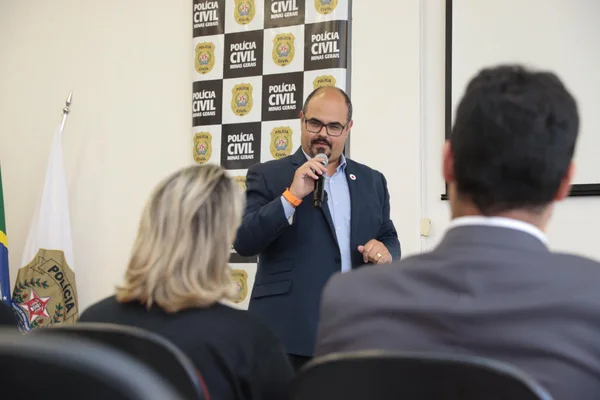 Vice-governador ministra palestra para turma do curso de operações especiais da Polícia Civil de Minas Gerais