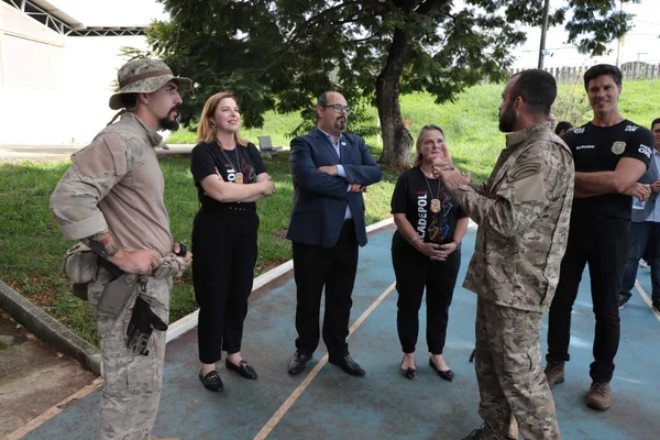 Vice-governador ministra palestra para turma do curso de operações especiais da Polícia Civil de Minas Gerais