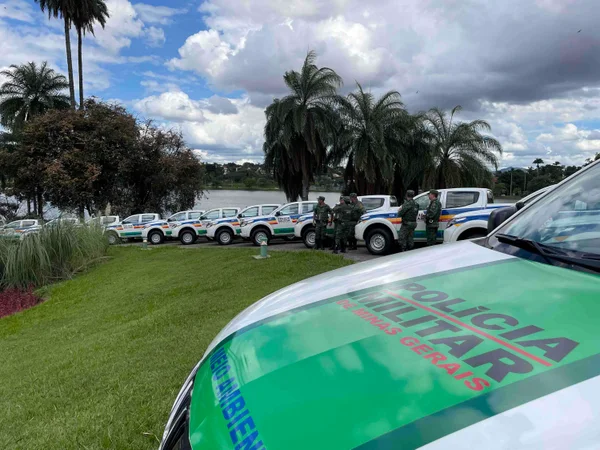 Governo de Minas e Ministério Público entregam 22 novas viaturas à Polícia Militar de Meio Ambiente