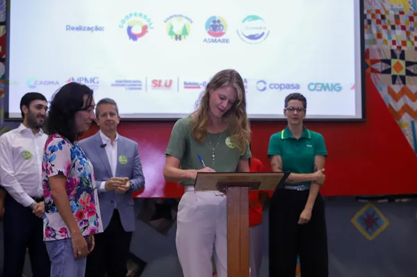 Governo de Minas e Ministério Público lançam programa de reciclagem popular para o Carnaval de BH
