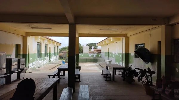Escolas da rede estadual de Minas se preparam para receber os estudantes na volta às aulas