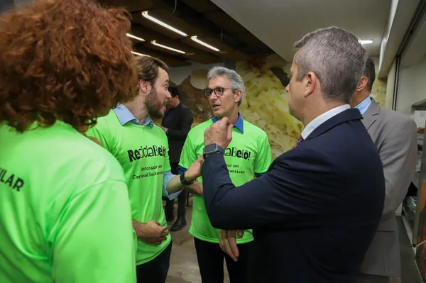 Governo de Minas entrega kits para catadores de materiais recicláveis cadastrados no ReciclaBelô