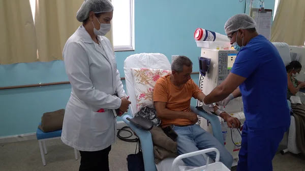 Governo de Minas amplia atendimentos de hemodiálise para 86 serviços em 65 municípios