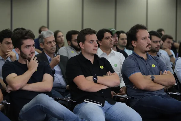 Governador participa de painel sobre o Acordo de Brumadinho com grupo de jovens do Sicepot-MG