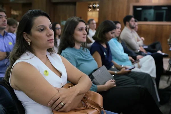Governador participa de painel sobre o Acordo de Brumadinho com grupo de jovens do Sicepot-MG