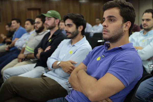 Governador participa de painel sobre o Acordo de Brumadinho com grupo de jovens do Sicepot-MG