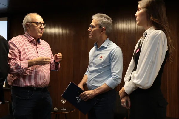 Governador participa de painel sobre o Acordo de Brumadinho com grupo de jovens do Sicepot-MG