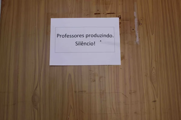 Escola de Formação expande cursos e supera marca de quase 700 mil certificações