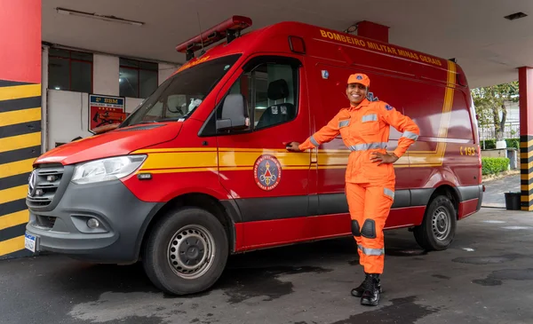 Adrenalina e responsabilidade marcam o dia a dia de mulheres que dirigem viaturas de grande porte do Corpo de Bombeiros de Minas Gerais