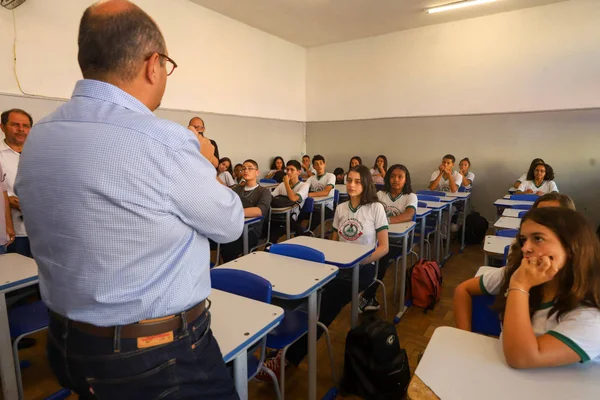 Governo de Minas participa de apresentação de novos profissionais formados pelo Trilhas de Futuro em Barbacena
