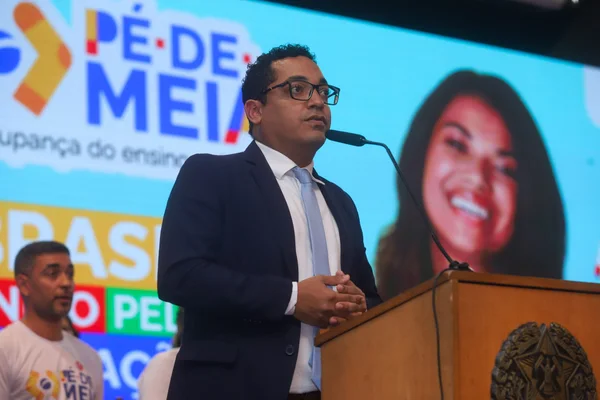 Governo de Minas sedia lançamento regional do programa Pé-de-Meia