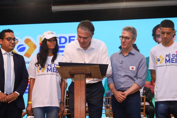Governo de Minas sedia lançamento regional do programa Pé-de-Meia