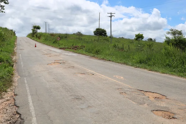 Governo de Minas autoriza início da recuperação funcional em 157 quilômetros de rodovias, que vão beneficiar 70 mil habitantes do Jequitinhonha