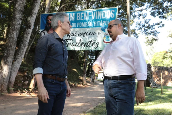 Governo de Minas percorre berço de Tiradentes em homenagem à Inconfidência