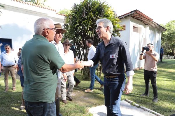 Governo de Minas percorre berço de Tiradentes em homenagem à Inconfidência