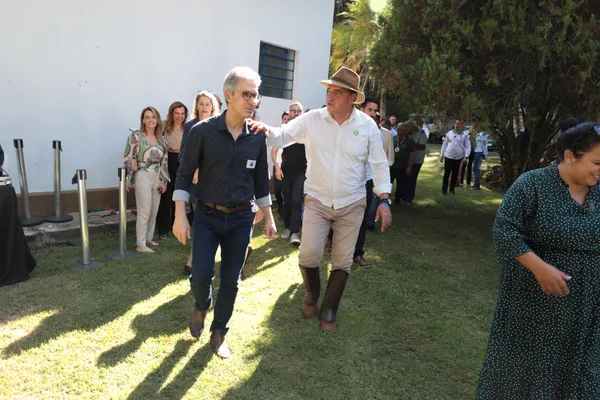 Governo de Minas percorre berço de Tiradentes em homenagem à Inconfidência