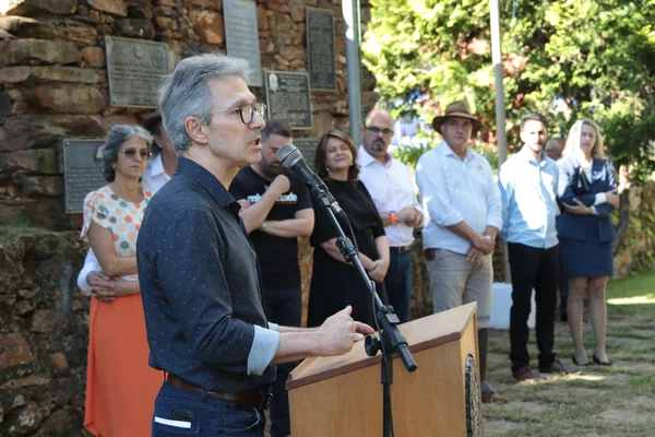 Governo de Minas percorre berço de Tiradentes em homenagem à Inconfidência