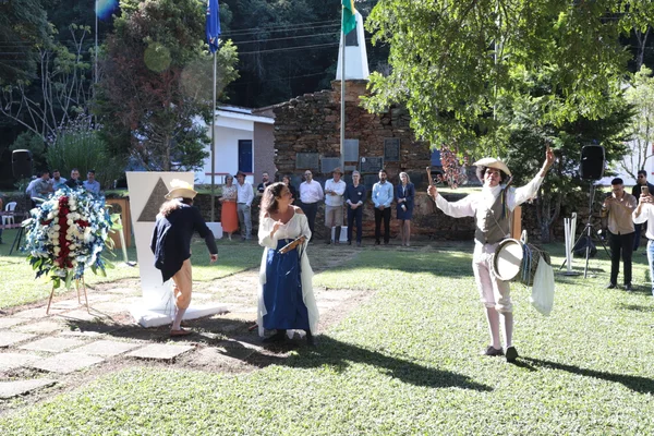 Governo de Minas percorre berço de Tiradentes em homenagem à Inconfidência
