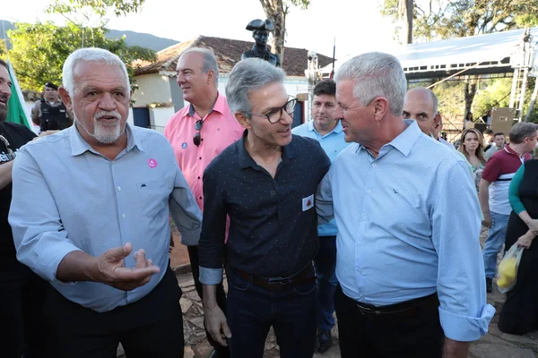 Governo de Minas percorre berço de Tiradentes em homenagem à Inconfidência