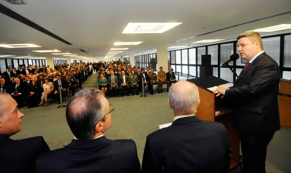 O governador também ressaltou a importância da participação de vários órgãos no programa