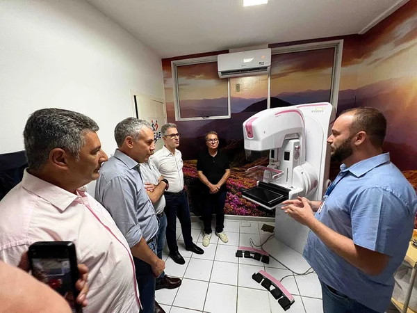 Governo de Minas anuncia investimentos para a saúde da mulher e outras ações no Vale do Jequitinhonha