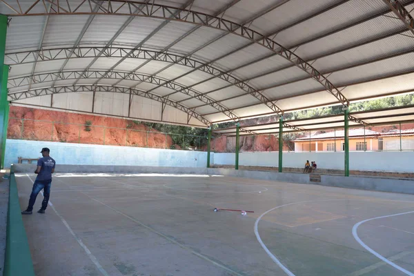 Governador vistoria obras em escola municipal que recebeu recursos do projeto Mãos Dadas para reforma e ampliação