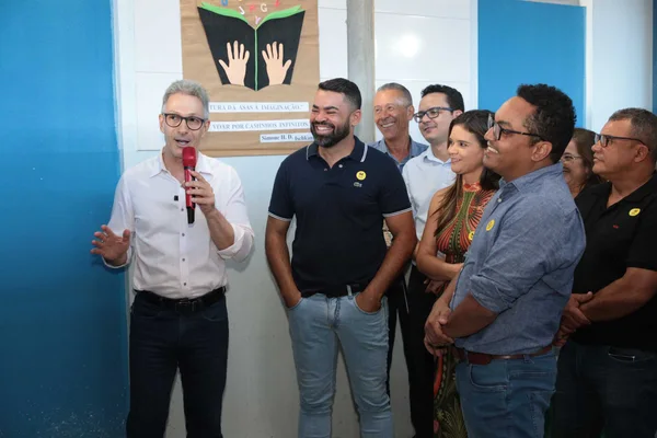 Governador vistoria obras em escola municipal que recebeu recursos do projeto Mãos Dadas para reforma e ampliação