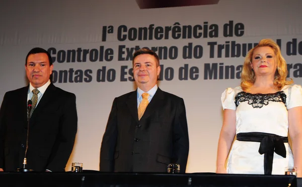 Governador Anastasia durante cerimônia de abertura da conferência