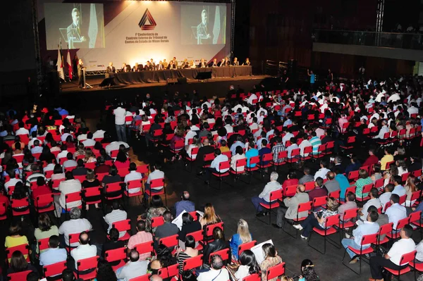 São esperados mais de 3 mil participantes, entre prefeitos, servidores estaduais e municipais