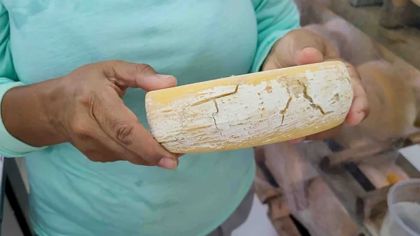 Minas produz requeijão a partir de queijo fora do padrão comercial
