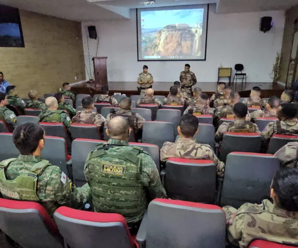Minas envia novo efetivo e equipamentos da PM para apoio ao Rio Grande do Sul