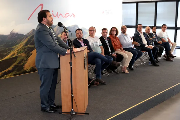 Estado anuncia primeira etapa das obras de pavimentação entre Rio Pardo de Minas e Mato Verde, no Norte de Minas