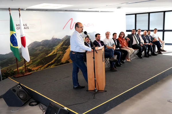 Estado anuncia primeira etapa das obras de pavimentação entre Rio Pardo de Minas e Mato Verde, no Norte de Minas