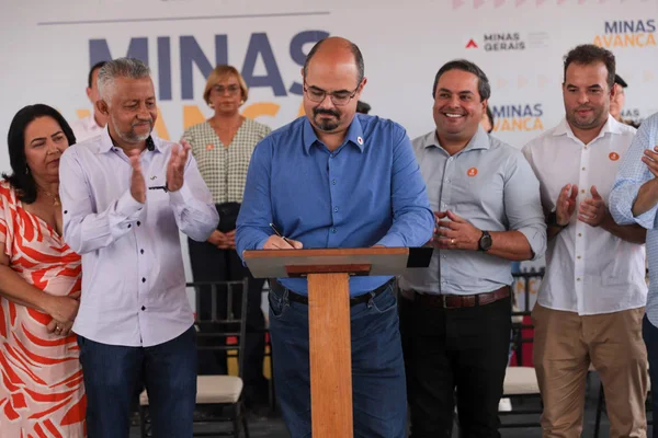 Governo de Minas autoriza recuperação da rodovia MGC-496, entre Corinto e Pirapora 