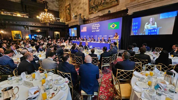 Governador apresenta potenciais de investimentos em Minas Gerais no Lide, em Nova Iorque