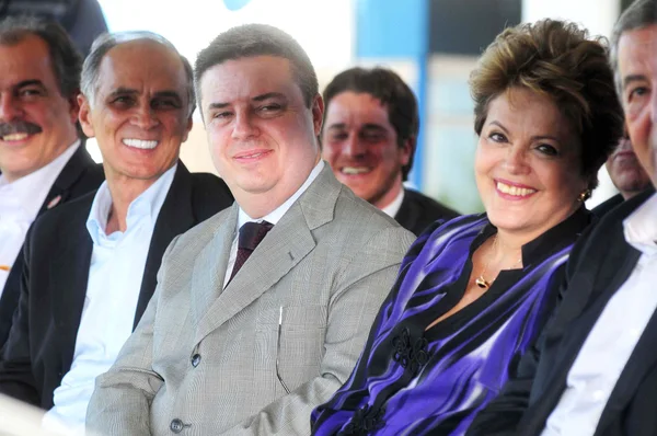 Antonio Anastasia e Dilma Rousseff durante cerimônia de abertura da ExpoZebu