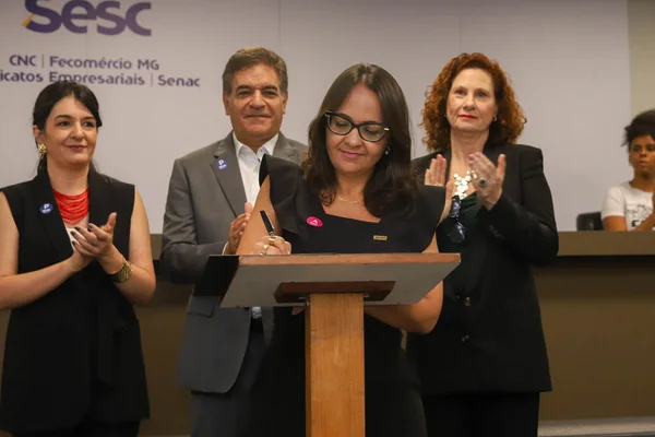 Governo de Minas lança programa de capacitação profissional gratuita em 101 cidades