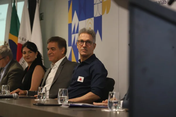 Governo de Minas lança programa de capacitação profissional gratuita em 101 cidades
