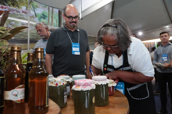 Vice-governador participa da Feira Multissetorial de Santa Bárbara, na região Central de Minas