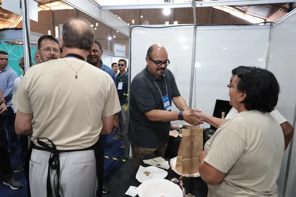 Vice-governador participa da Feira Multissetorial de Santa Bárbara, na região Central de Minas